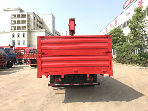 重汽隨車吊在哪里購(gòu)買？湖南飛濤隨車吊與清障車全解析